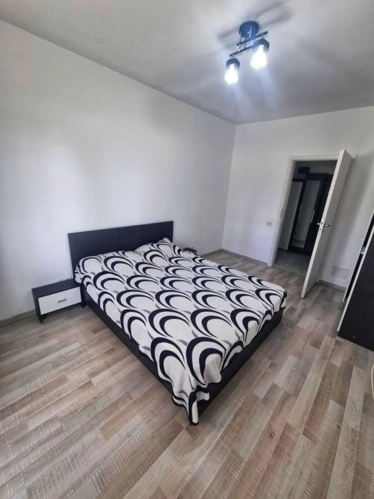 Apartament 2 Camere - Proprietar - Metrou Leonida - Apartament 2 Camere situat in Sectorul 4 - Soseaua Berceni 94
Etajul 2/10
5 minute pana la metroul Dimitrie Leonida
Parcare 
Direct Proprietar