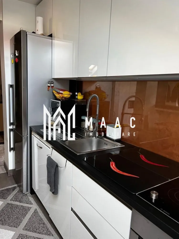 Apartament la vila | 3 camere | Zona Tilisca - Maac Imobiliare propune spre vânzare un apartament cu 3 camere situat într-o vilă din zona Tilisca.

Locuinta cuprinde: living, doua dormitoare, bucatarie, baie cu geam de aerisire.

Finisaje premium, mobilier de calitate și electrocasnice moderne, atent alese pentru a oferi confort și funcționalitate.

Localizare excelentă: zonă liniștită, cu acces rapid către școli, grădinițe, magazine și zone de relaxare, statii de transport in comun, etc

Pentru mai multe detalii va rugam specificati telefonic ID: CP2704885