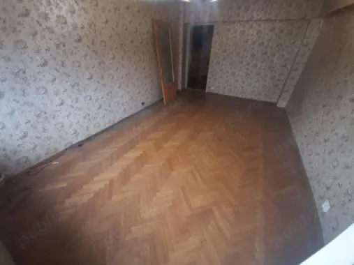 Apartament 4 camere Decomandat Strada Traian- Calea Mosilor