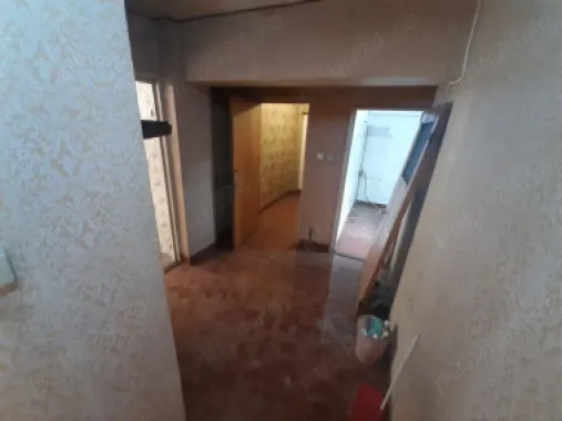Apartament 4 camere Decomandat Strada Traian- Calea Mosilor