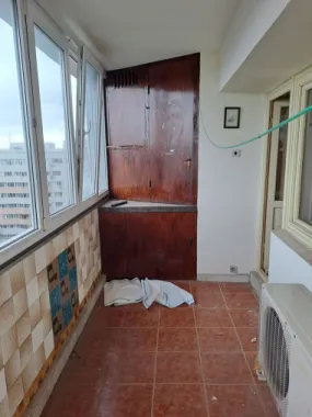 Vand apartament 4 camere