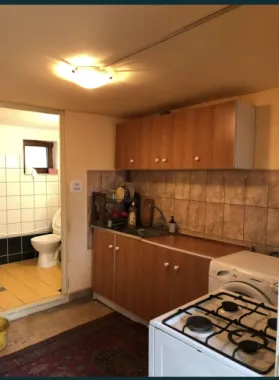 Casa cu teren 27 arii Pir