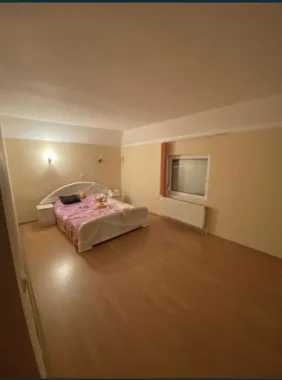 Casa de vanzare in zona Closca(liceul german)