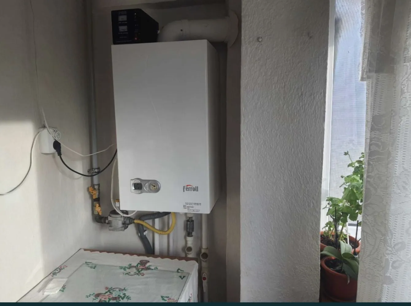 Apartament 2 camere Inel1 - Apartament 2 camere,semidecomandat,suprafata 45.8mp,etaj4/4 cu pod,izolat termic,centrala proprie,pozitionare Sud,