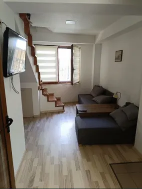 Ap mic si cochet in Piata Ovidiu