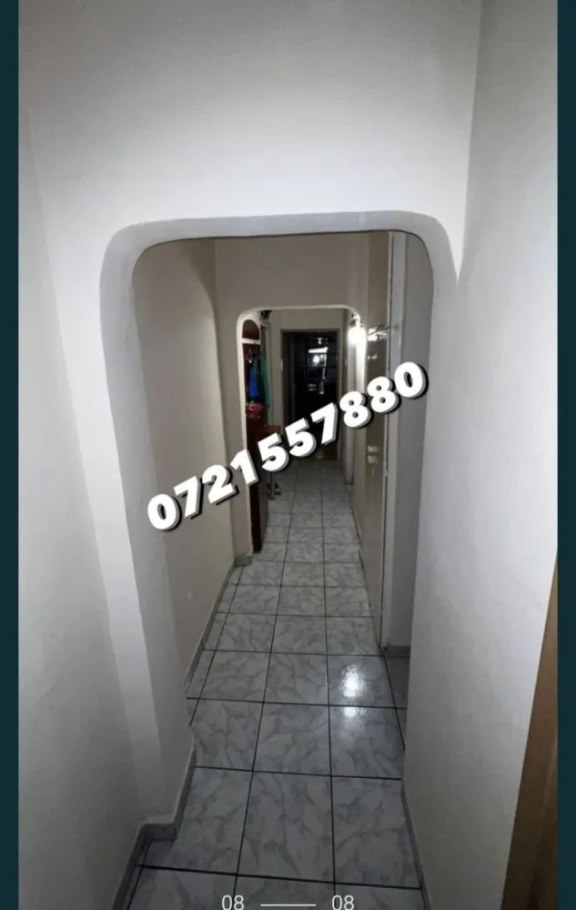 De vanzare apartament 3 camere - Ofer spre vânzare apartament 3 camere decomandat, suprafață utilă 59mp situat în zona Eden. Apartamentul se află la etajul 2/4. 
Încălzirea este pe gaz cu centrală proprie. 
Mai multe detalii pot oferii la numărul de telefon afișat. Se pot oferii și mai multe poze pe whatsApp