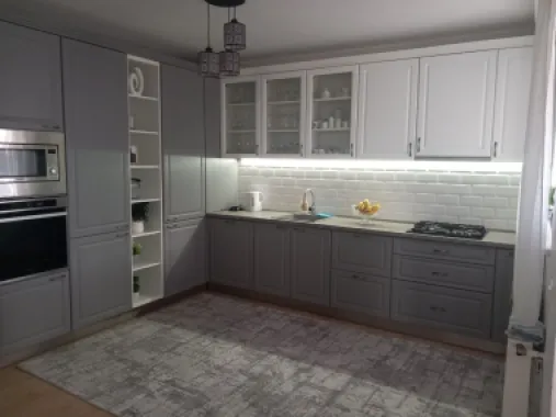 BRASADAS vinde casa NOUA cu etaj în zona UNIRII.