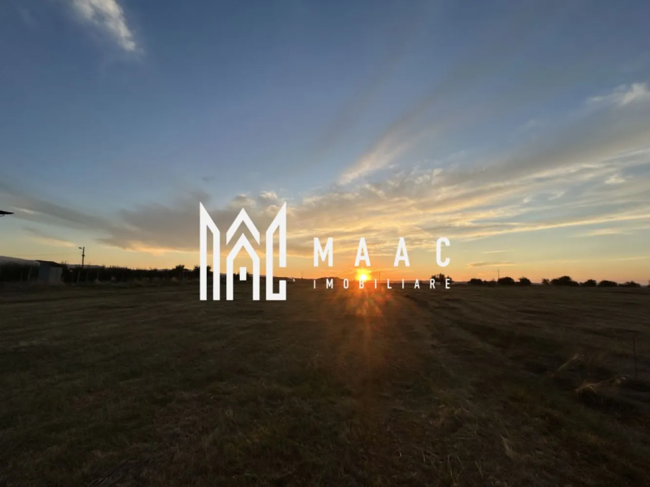 Teren Intravilan I 16500 MP | Priveliște Panoramică | Turnișor - MAAC Imobiliare vă propune spre vânzare un teren intravilan cu o suprafață generoasă de 16500 mp, ideal pentru dezvoltări cu caracter industrial, logistic sau activități economice conexe.

 Amplasare strategică – în proximitatea zonelor de expansiune urbană, cu acces facil la infrastructura principală a orașului.

 Caracteristici urbanistice (conform Certificatului de Urbanism):
Destinație urbanistică: teren intravilan
Regim economic: destinație actuală – unități industriale , cu schimbare propusă în zonă de activități economice.
POT și CUT: conform PUZ aprobat

 Detalii tehnice:
Suprafață totală: 16500 mp
Deschidere la stradă: 70 ml
Adâncime: 230 ml
Topografie: teren ușor înclinat, cu priveliște spectaculoasă atât spre oraș, cât și spre munți
Utilități: la stradă, în imediata apropiere (curent, apă, canalizare, gaz)

 Avantaj major: terenul se află într-o zonă cu potențial ridicat de dezvoltare industrială și logistică, oferind oportunități excelente pentru investitori.

 Pentru mai multe detalii și vizionări, precizati telefonic ca ati vazut anuntul cu ID: CP2687090