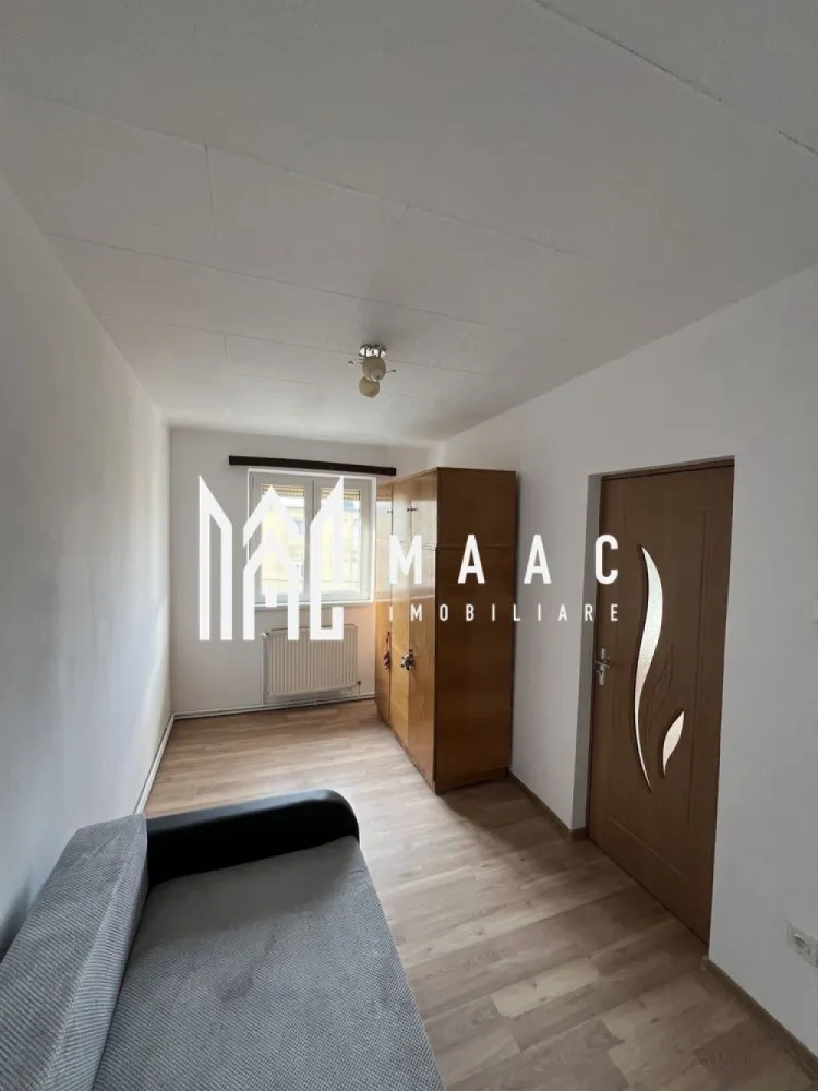 Apartament 2 Camere I SemidecomandatI Zona Lacul lui Binder - Se oferă spre vânzare un apartament cu 2 camere semidecomandat, situat în apropiere de Lacul lui Binder, o zonă în plină dezvoltare, apreciată pentru liniște și acces facil către oraș.

Detalii principale:
suprafață utilă: 43 mp
compartimentare: semidecomandată
etaj: 4 din 4
se vinde nemobilat și neutilat

Compartimentare:
living
dormitor
bucătărie
baie
hol

Avantaje:
zonă liniștită, cu acces rapid către puncte de interes
aproape de zone de agrement și spații verzi
posibilitate de amenajare după propriul gust
ideal pentru locuință proprie sau investiție

Apartamentul reprezintă o oportunitate bună pentru cei care își doresc să își personalizeze locuința de la zero.

Pentyru vizionari si informati: CP2985095