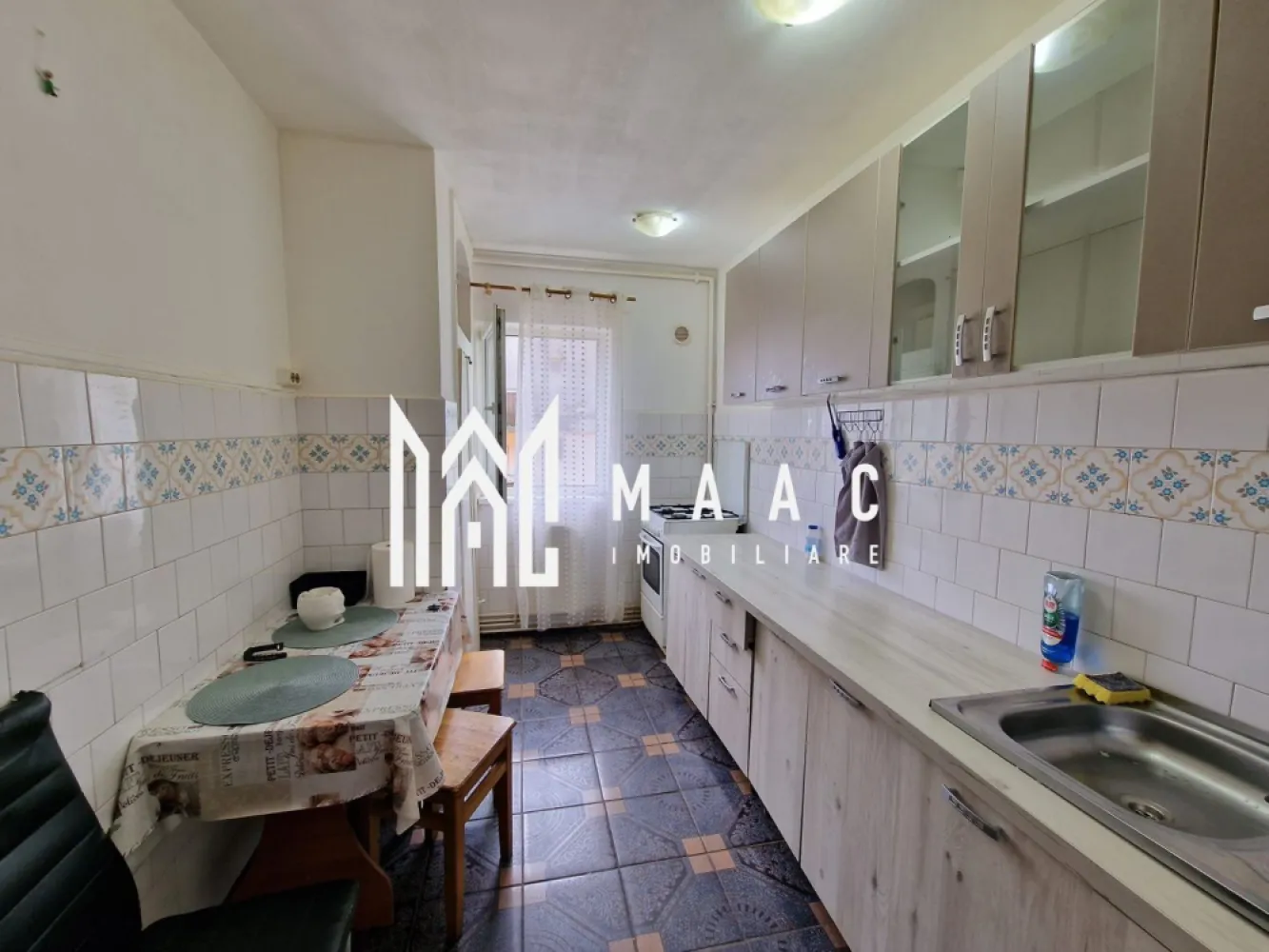 Apartament 4 Camere | 2 Bai | 2 Balcoane | 2 Bucatarii