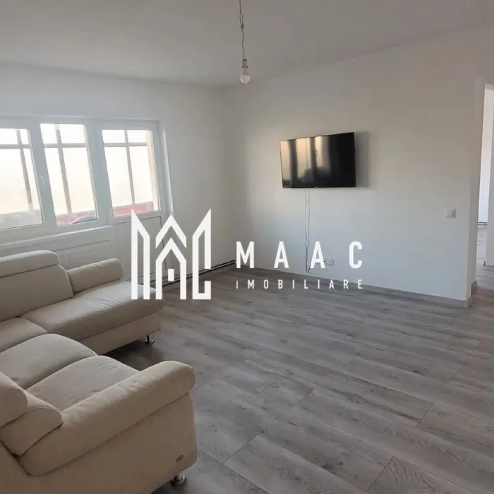 Apartament 2 camere | Etaj 2 | Balcon | Renovat | Ciresica - MAAC Imobiliare va prezinta un apartament 2 camere situat la etajul 2 in zona Ciresica. Caracteristici: Suprafață utilă: 54 mp Etaj: 2/4 Apartament renovat complet, inclusiv instalațiile electrice și sanitare Centrală termică proprie cu calorifere Compartimentare și dotări: Bucătărie mobilată și utilată complet (plită electrică, hotă, mașină de spălat vase, cuptor cu microunde – toate noi), baie cu calorifer tip scăriță, duș tip ciupercă, oglindă cu dezaburire, afișaj oră și temperatură, senzor de lumină, living, dormitor, hol spațios, balcon închis, pivniță. Finisaje: Parchet nou de 10 mm Calorifere noi Instalație electrică modernizată Avantaje: Apartament complet renovat, fără necesitatea unor investiții suplimentare Etaj intermediar (2/4) Spații de depozitare (pivniță și balcon închis) Stare de vânzare: Apartamentul se vinde mobilat și utilat. Pentru mai multe detalii precizati telefonic ca ati vazut anuntul cu ID: CP2671634