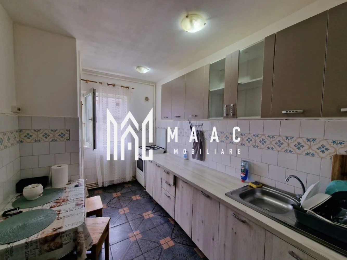 Apartament 4 Camere | 2 Bai | 2 Balcoane | 2 Bucatarii