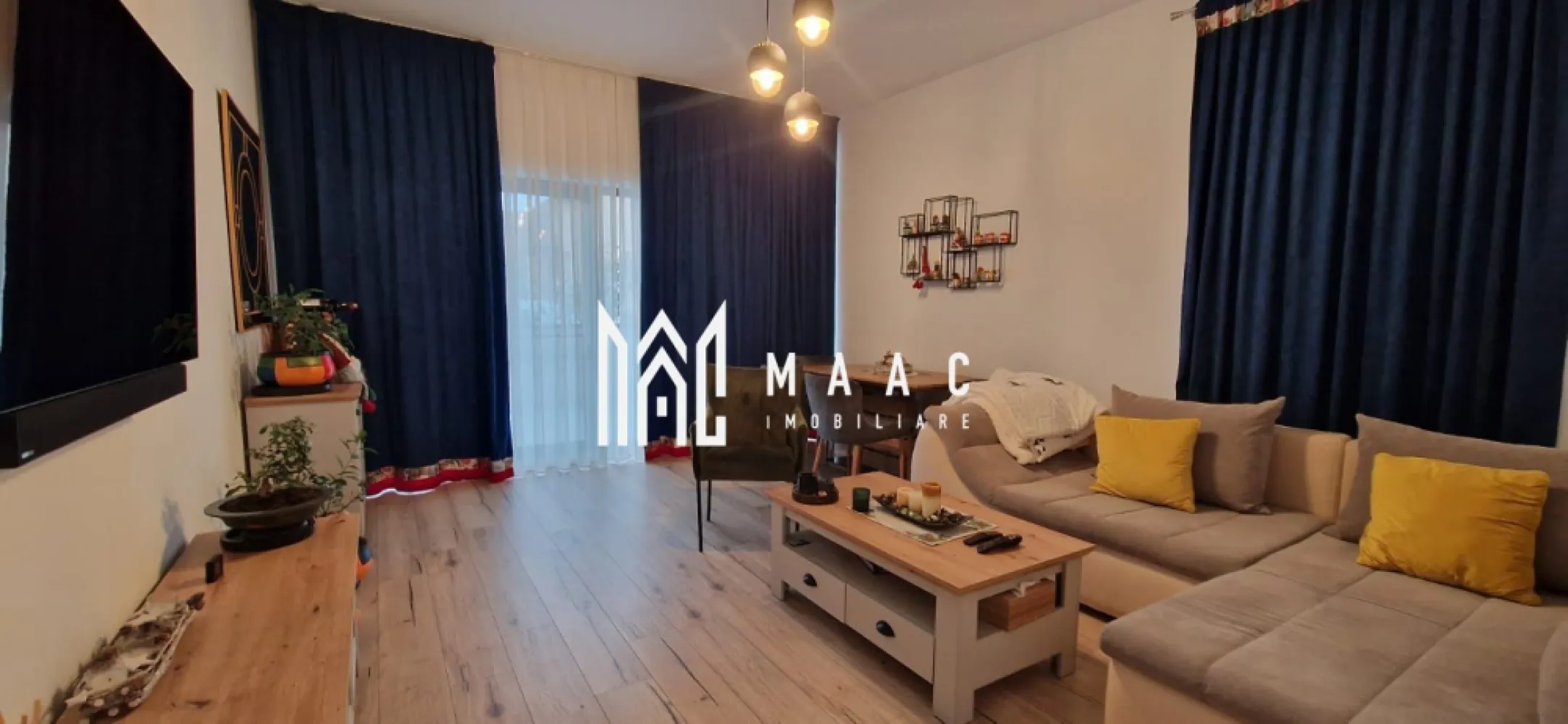 Apartament 3 camere | Curte 60 MP | Parcare | Selimbar - MAAC Imobiliare va prezinta un apartament cu 3 camere, curte și 2 terase situat in Selimbăr.

Caracteristici:
Tip apartament: 3 camere decomandat
Suprafață utilă: 83 mp
An construcție: 2020–2021
Vilă P+1+etaj retras
Număr proprietari în imobil: doar 10

Spații exterioare:
Curte proprie de aproximativ 60 mp

Două terase:
18 mp, amplasată în fața livingului, cu acces direct din curte
Terasă secundară
Două locuri de parcare private, chiar în fața terasei

Compartimentare interioară:
Living de 22 mp, cu acces direct pe terasa, bucătărie separată, dormitor matrimonial cu dressing generos și baie proprie. al doilea dormitor pentru copii, birou sau oaspeți, două băi complet utilate.

Dotări:
Încălzire în pardoseală
Tâmplărie PVC Rehau antracit cu trei foi de sticlă
Opțiune investițională.

Avantaje:
Apartamentul este închiriat de 4 ani cu 600 euro pe lună, chiriași serioși și contract stabil
Posibilitate de preluare a contractului pentru randament imediat

Pentru mai multe informatii, va rog sa ne contactati si sa specificati ID: CP2664879