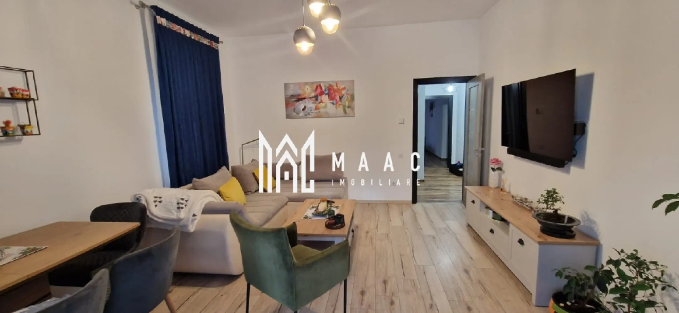 Apartament 3 camere | Curte 60 MP | Parcare | Selimbar - MAAC Imobiliare va prezinta un apartament cu 3 camere, curte și 2 terase situat in Selimbăr.

Caracteristici:
Tip apartament: 3 camere decomandat
Suprafață utilă: 83 mp
An construcție: 2020–2021
Vilă P+1+etaj retras
Număr proprietari în imobil: doar 10

Spații exterioare:
Curte proprie de aproximativ 60 mp

Două terase:
18 mp, amplasată în fața livingului, cu acces direct din curte
Terasă secundară
Două locuri de parcare private, chiar în fața terasei

Compartimentare interioară:
Living de 22 mp, cu acces direct pe terasa, bucătărie separată, dormitor matrimonial cu dressing generos și baie proprie. al doilea dormitor pentru copii, birou sau oaspeți, două băi complet utilate.

Dotări:
Încălzire în pardoseală
Tâmplărie PVC Rehau antracit cu trei foi de sticlă
Opțiune investițională.

Avantaje:
Apartamentul este închiriat de 4 ani cu 600 euro pe lună, chiriași serioși și contract stabil
Posibilitate de preluare a contractului pentru randament imediat

Pentru mai multe informatii, va rog sa ne contactati si sa specificati ID: CP2664879