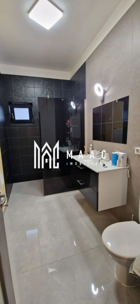 Apartament 3 camere | Curte 60 MP | Parcare | Selimbar