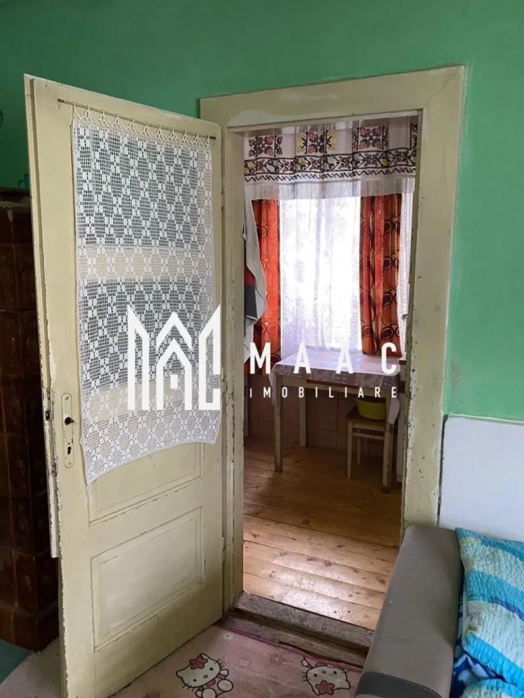 Apartament 1 Camera I Etaj 1 I Pivniță I Central - Vă propunem spre vânzare o garsonieră situată la etajul 1 al unui imobil din zona Centrală.

Locuința cuprinde: 
Camera de zi
Bucatareie
Pivniță 
Pod
Cota parte de curte în suprafață de 118 mp. 

Zona centrală pretabilă pentru regim hotelier

Pentru informați și vizionari: ID: CP2945338