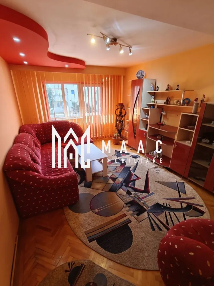 Apartament de vanzare Sibiu 4 camere | Turnișor | decomandat, 2 băi - Apartament cu 4 camere decomandat, situat în Turnișor, Sibiu, pe Aleea Iasomiei, cu 79 mp utili, 2 băi, 2 balcoane și pivniță de 14 mp.

Detalii proprietate:
• Suprafață utilă: 79 mp
• Suprafață construită: 94 mp
• Compartimentare: 4 camere, 3 dormitoare, 1 bucătărie, 2 băi
• Etaj 2 din 4
• An construcție: 2000, apartament în clădire finalizată
• Două balcoane, dintre care unul deschis și unul închis cu geamuri termopan fumurii tip oglindă
• Se vinde complet mobilat
• Centrală termică proprie, geamuri termopan, ușă metalică la intrare, uși interioare din termopan
• Pivniță generoasă de 14 mp

Proprietatea este amplasată în cartierul Turnișor, pe Aleea Iasomiei, în municipiul Sibiu. Localizarea este prezentată direct prin zona și strada anunțului, fără alte repere adăugate în lipsa unor informații suplimentare în datele primite.

Cod anunț CP2656918. Contactați-ne pentru detalii suplimentare și pentru programarea unei vizionări.

Conținut optimizat cu AI, aprobat de agent uman.