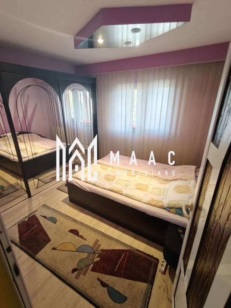 Apartament de vanzare Sibiu 4 camere | Turnișor | decomandat, 2 băi - Apartament cu 4 camere decomandat, situat în Turnișor, Sibiu, pe Aleea Iasomiei, cu 79 mp utili, 2 băi, 2 balcoane și pivniță de 14 mp.

Detalii proprietate:
• Suprafață utilă: 79 mp
• Suprafață construită: 94 mp
• Compartimentare: 4 camere, 3 dormitoare, 1 bucătărie, 2 băi
• Etaj 2 din 4
• An construcție: 2000, apartament în clădire finalizată
• Două balcoane, dintre care unul deschis și unul închis cu geamuri termopan fumurii tip oglindă
• Se vinde complet mobilat
• Centrală termică proprie, geamuri termopan, ușă metalică la intrare, uși interioare din termopan
• Pivniță generoasă de 14 mp

Proprietatea este amplasată în cartierul Turnișor, pe Aleea Iasomiei, în municipiul Sibiu. Localizarea este prezentată direct prin zona și strada anunțului, fără alte repere adăugate în lipsa unor informații suplimentare în datele primite.

Cod anunț CP2656918. Contactați-ne pentru detalii suplimentare și pentru programarea unei vizionări.

Conținut optimizat cu AI, aprobat de agent uman.