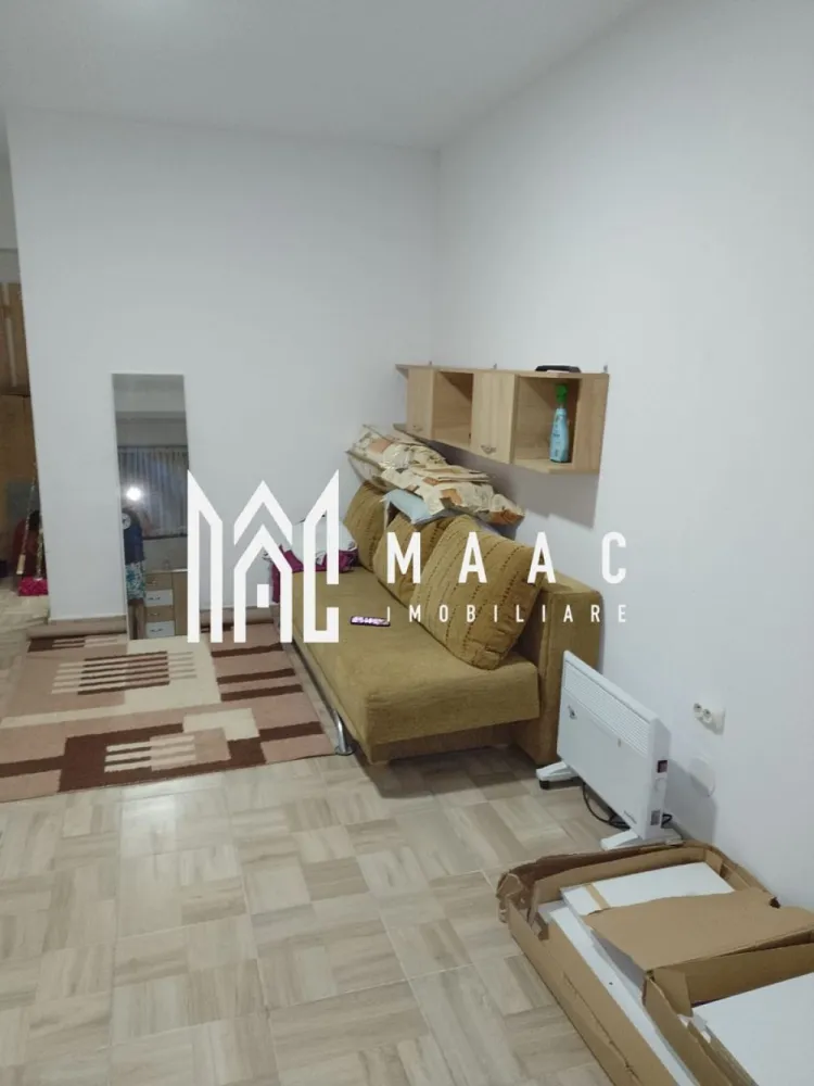Garsoniera | Demisol | Zona Hipodrom 3 - Agenția MAAC Imobiliare vă propune spre vanzare o garsonieră complet mobilată și utilată, situată într-o zonă liniștită și accesibilă - Hipodrom 3, lângă magazinul Supeco. Această proprietate este ideală pentru cei care caută confort și accesibilitate.

Caracteristici Principale
Suprafață Utilă: 26,33 mp
Localizare: Hipodrom 3, lângă magazinul Supeco
Tipul Proprietății: Garsonieră mobilată

Avantaje și Beneficii :

Localizare Excelentă: Aproape de mijloacele de transport în comun, facilități comerciale (magazinul Supeco), școli și zone verzi.
Complet Mobilată și Utilată: Nu necesită investiții suplimentare în mobilier sau electrocasnice.
Confort și Funcționalitate: Spațiul este bine compartimentat și optimizat pentru a oferi un maximum de confort.
Siguranță și Liniște: Zona este recunoscută pentru siguranța sa și atmosfera liniștită, ideală pentru locuit.

Preț și Condiții
Pentru detalii suplimentare legate de preț și condiții de închiriere, vă rugăm să contactați agenția MAAC Imobiliare. Vom fi bucuroși să vă oferim toate informațiile necesare și să organizăm o vizionare la fața locului.

Pentru mai multe detalii precizati telefonic ca ati vazut anuntul cu ID:CP2028674