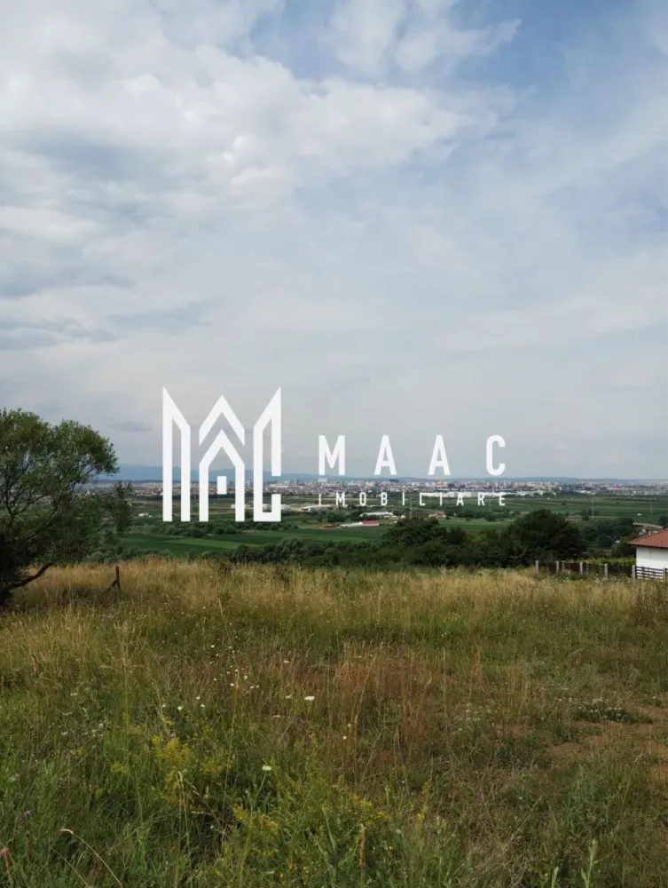 Teren Intravilan | 372 Mp | Bungard | Selimbar - MAAC Imobiliare îți oferă șansa de a achiziționa un teren intravilan perfect pentru construcția unei locuințe de vis

Ești în căutarea locului ideal pentru a-ți construi casa? Această parcelă este alegerea perfectă pentru tine. Situată într-o zonă în plină dezvoltare, proprietatea combină perfect liniștea naturii cu proximitatea facilităților urbane.

Avantaje de neratat:

Toate utilitățile disponibile: Gaz, apă, curent electric – totul pregătit pentru construcție.

Expunere sudică: Bucură-te de lumină naturală pe tot parcursul zilei.

Priveliste spectaculoasă: Panoramă superbă asupra orașului Sibiu, munților și dealurilor din împrejurimi.

Zonă liniștită: Un refugiu ideal, departe de agitația urbană, într-un mediu curat și relaxant.

Acces facil: Drumuri bune și apropiere de punctele de interes – confort garantat.

Această parcelă este o oportunitate rară pentru cei care doresc să investească într-o zonă cu potențial ridicat de dezvoltare. Nu rata șansa de a-ți construi căminul într-un cadru natural deosebit!

 Contactează-ne acum pentru mai multe informații și pentru a programa o vizionare: CP2652634