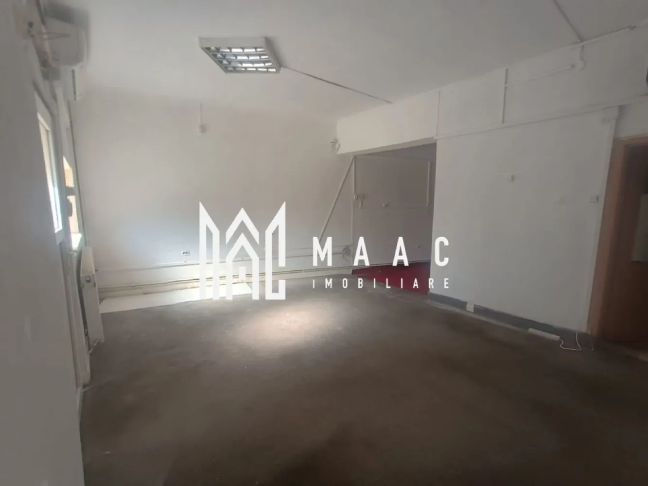Spatiu comercial /birouri I Parter I 45MP I Terezian - MAAC Imobiliare propune spre vanzare spatiu amplasat in Terezian . Este format din doua încăperi si o baie. Incalzirea se face cu centrala proprie si calorifere. Instalatie de aer conditionat (rece si cald). Disponibilitate imediata. Pentru mai multe detalii va rugam specificati telefonic: CP2642061