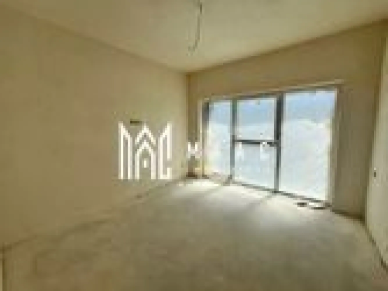 Apartament 2 camere | 53 MPU | Balcon | 2 Locuri de Parcare | Turnisor - Maac Imobiliare vă propune spre vânzare un apartament modern cu 3 camere, situat la etajul 1 al unui imobil cu regim de înălțime P+2, într-o zonă liniștită și bine cotată – Turnișor, Sibiu.

Caracteristici principale:
Suprafață utilă: 53 mp
Etaj: 1 din 2
Compartimentare: semidecomandată
Balcon spațios
2 locuri de parcare incluse în preț

Predare la cheie – cu finisaje moderne și de calitate

Dotări și facilități:
Centrală termică proprie
Încălzire eficientă
Geamuri termopan
Ușă metalică la intrare
Finisaje premium: gresie, faianță, parchet laminat
Izolație termică exterioară
Contorizare individuală

Localizare – Turnișor:
Acces rapid către Zona Industrială de Vest și autostradă
În apropiere: supermarketuri, farmacii, școli, grădinițe, stații de autobuz
Zonă aerisită, ferită de trafic intens

Pentru mai multe informații sau pentru a programa o vizionare, nu ezitați să ne contactați, specificand ID: CP2615570