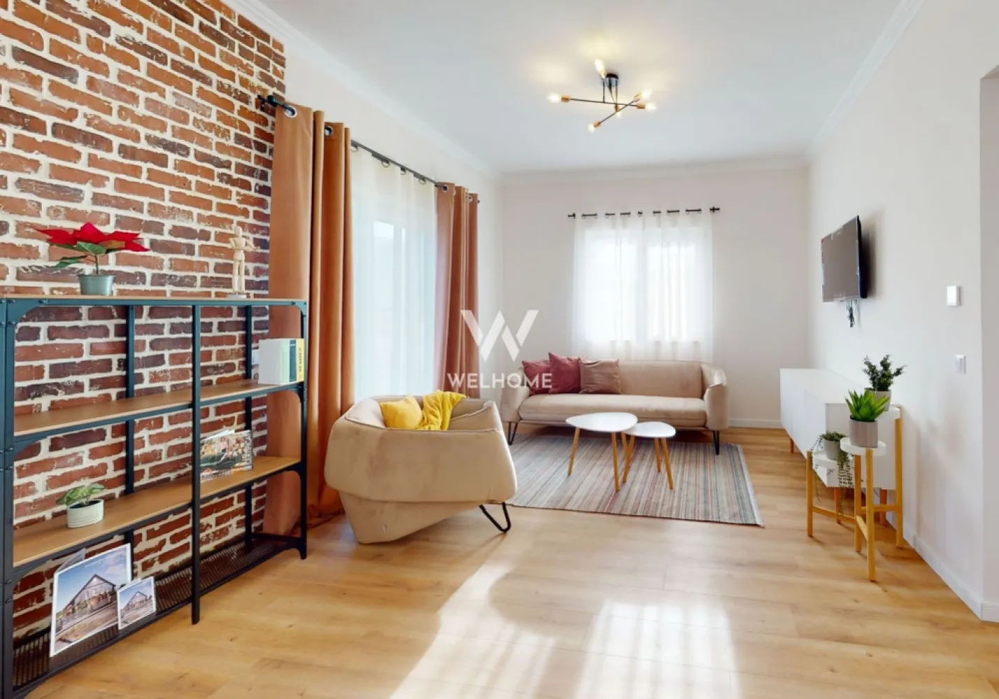 Casa individuala, teren 470 mp - in Talmaciu, Sibiu - Casa individuala 4 camere in zona rezidentiala Verdi Residence, Talmaciu - Sibiu

- Zona in plina dezvoltare, la doar 15 km de Sibiu (10 min cu masina)
- Ansamblu residential exclusiv de case - 54 case
- COMISION 0%
- Suprafata utila: 119 mp
- Suprafata teren: 470 mp, curte libera: 370 mp
- Compartimentare practica: 3 dormitoare, living, bucatarie, 3 bai, spatiu tehnic.
- Terasa acoperita de 20 mp
- Carport 
- La interior casa se preda LA GRI in interior cu peretii semifinisati, pompa de caldura, instalatie de incalzire prin pardoseala, usa de intrare, instalatii electrice si sanitare, racorduri la toate utilitatile. 
- Caile de acces vor fi asfaltate iar strada va fi pavata direct de dezvoltator
*Pozele sunt de prezentare, dar locuinta poate fi amenajata contra-cost

PRET 185.000 euro ( TVA inclus)
Contracost se poate vinde finisata la cheie.
* Cele mai noi locuinte le gasesti pe welhome.ro