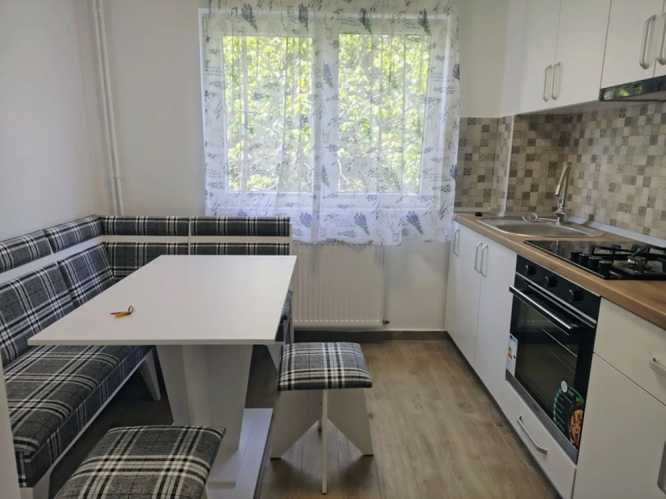 Apartament 3 camere Cantemir, 128 500 E. Comision 0