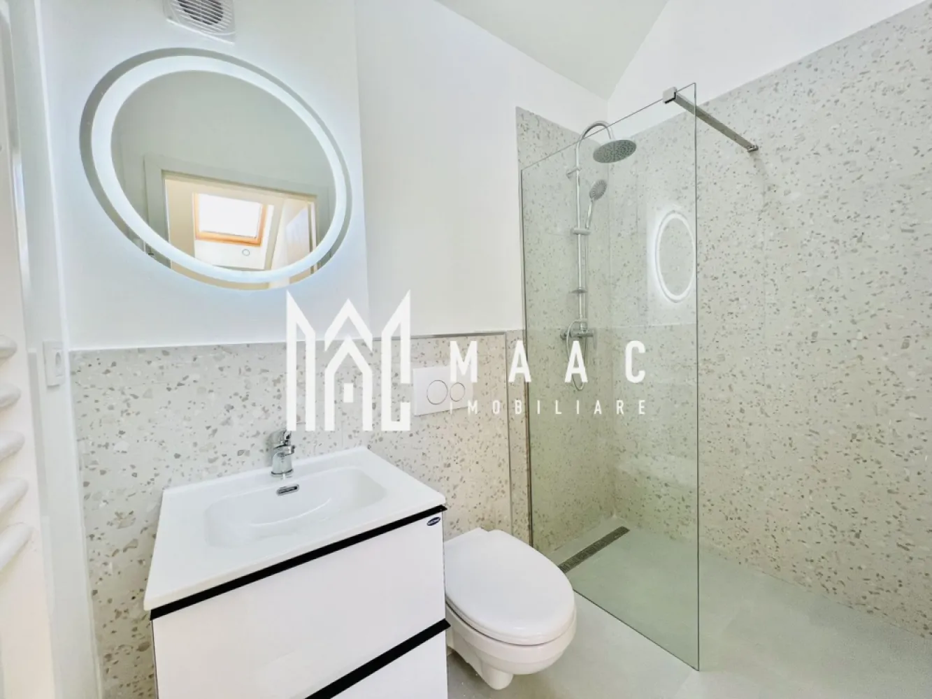 Apartament 2 camere I la cheie I cu logie și loc de parcare inclus