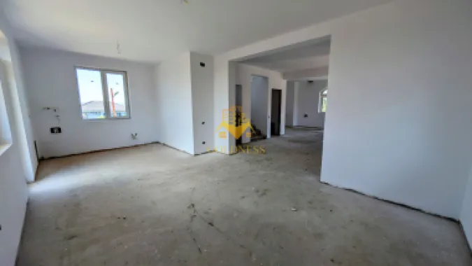 Comision 0%! Vila, 4 Camere, Dezmir, Constructie Noua, 450 mp, 4 Bai