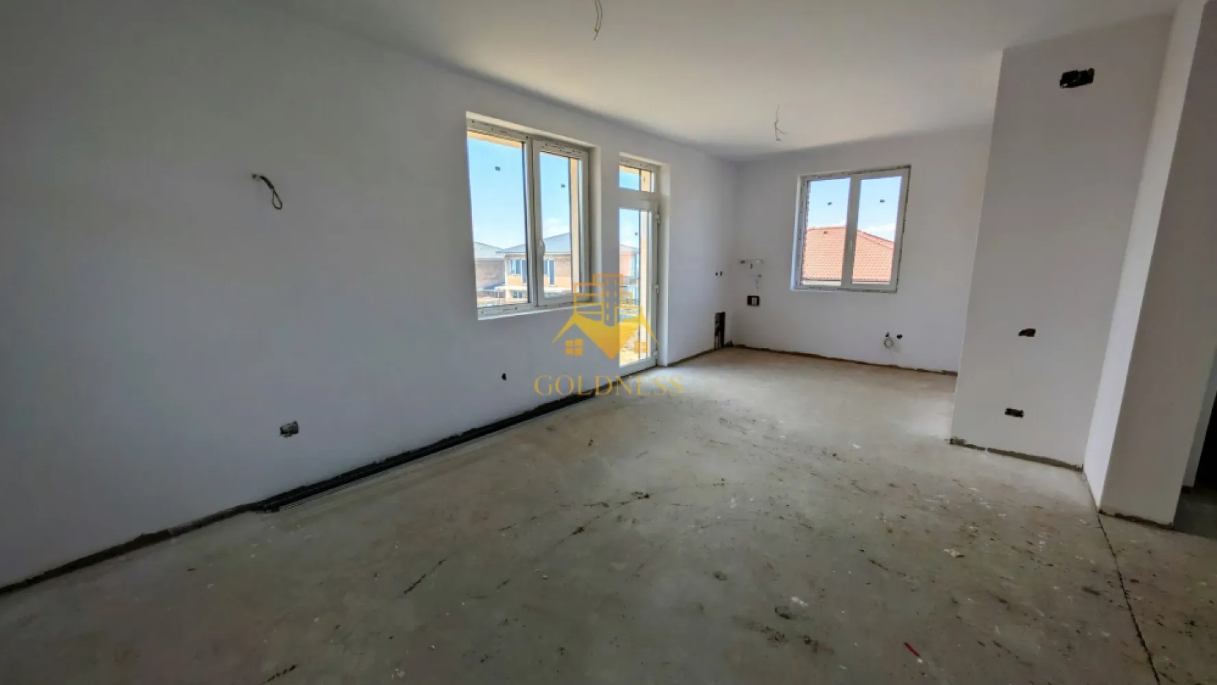 Comision 0%! Vila, 4 Camere, Dezmir, Constructie Noua, 450 mp, 4 Bai - Comision 0%!
Vilă Spațioasă cu 4 Camere de Vânzare în Dezmir, Cluj-Napoca
GOLDNESS Imobiliare vă propune spre vânzare o vilă modernă și spațioasă, situată în localitatea Dezmir, la doar câțiva kilometri de Cluj-Napoca. Această proprietate tip P+E (Parter + Etaj) oferă confort și intimitate, fiind ideală pentru o familie.
Construită pe un teren generos de 362 mp, vila are o suprafață totală de 450 mp, din care 150 mp sunt utili, distribuiți eficient. Suprafața construită la sol este de 87 mp.
Locuința este compusă din 4 camere luminoase și 4 băi, asigurând suficient spațiu și confort pentru toți membrii familiei. La parter se regăsește și o cameră tehnică, oferind un spațiu suplimentar pentru depozitare sau echipamente.
Proprietatea beneficiază de o curte proprie de 362 mp, perfectă pentru relaxare în aer liber, activități de familie sau amenajarea unei grădini. De asemenea, sunt disponibile 2 locuri de parcare în cadrul proprietății.
Dezmir oferă avantajele unei vieți liniștite, departe de aglomerația urbană, dar cu acces rapid la facilitățile orașului Cluj-Napoca.
Dacă sunteți interesați de această proprietate și doriți să o vizionați, nu ezitați să ne contactați telefonic sau prin e-mail. Vă stăm la dispoziție!