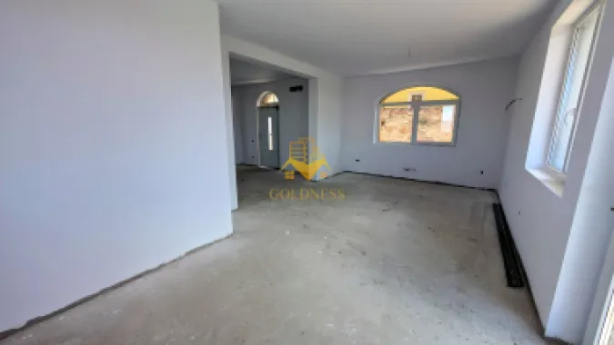 Comision 0%! Vila, 4 Camere, Dezmir, Constructie Noua, 450 mp, 4 Bai