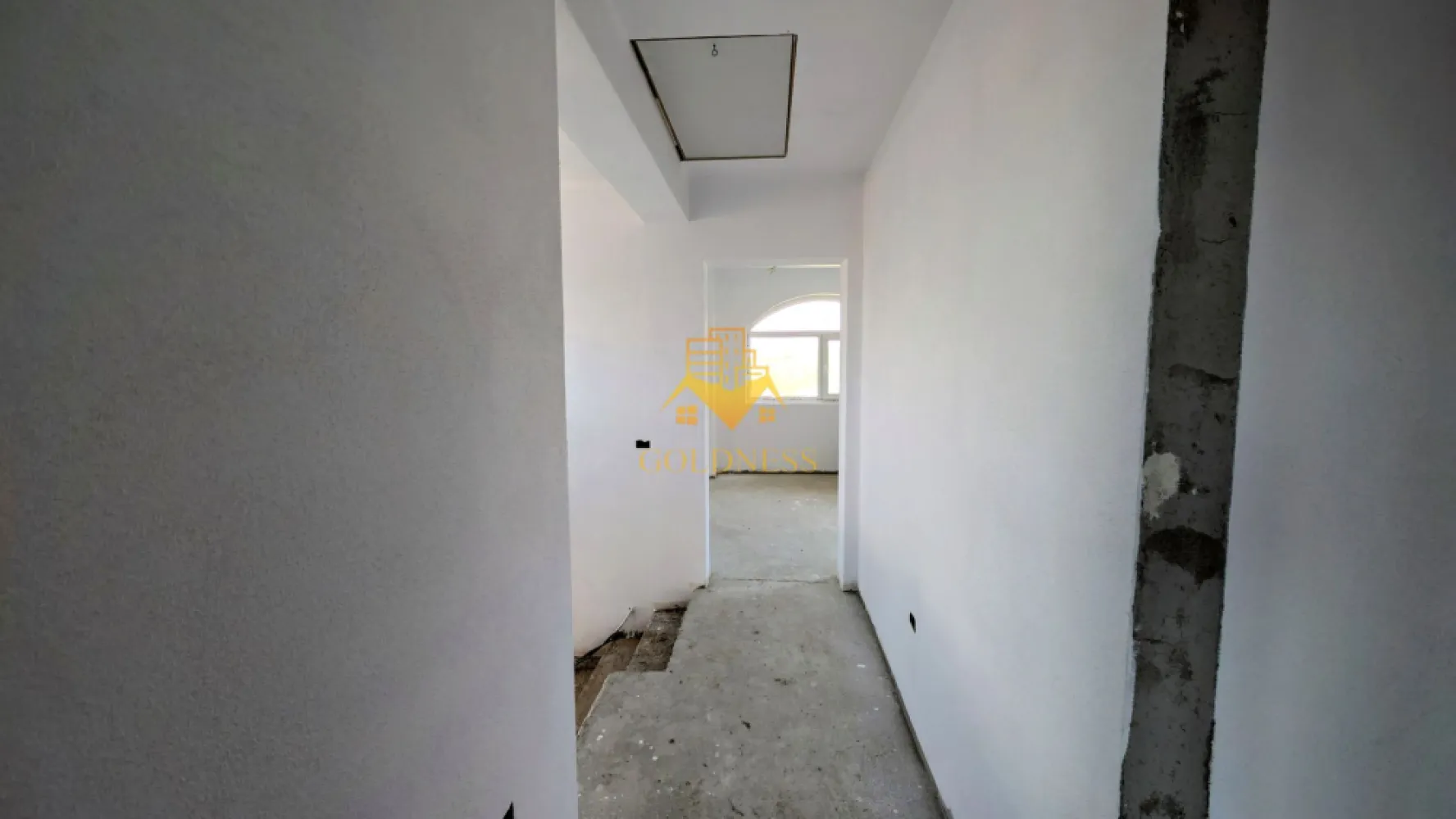 Comision 0%! Vila, 4 Camere, Dezmir, Constructie Noua, 450 mp, 4 Bai