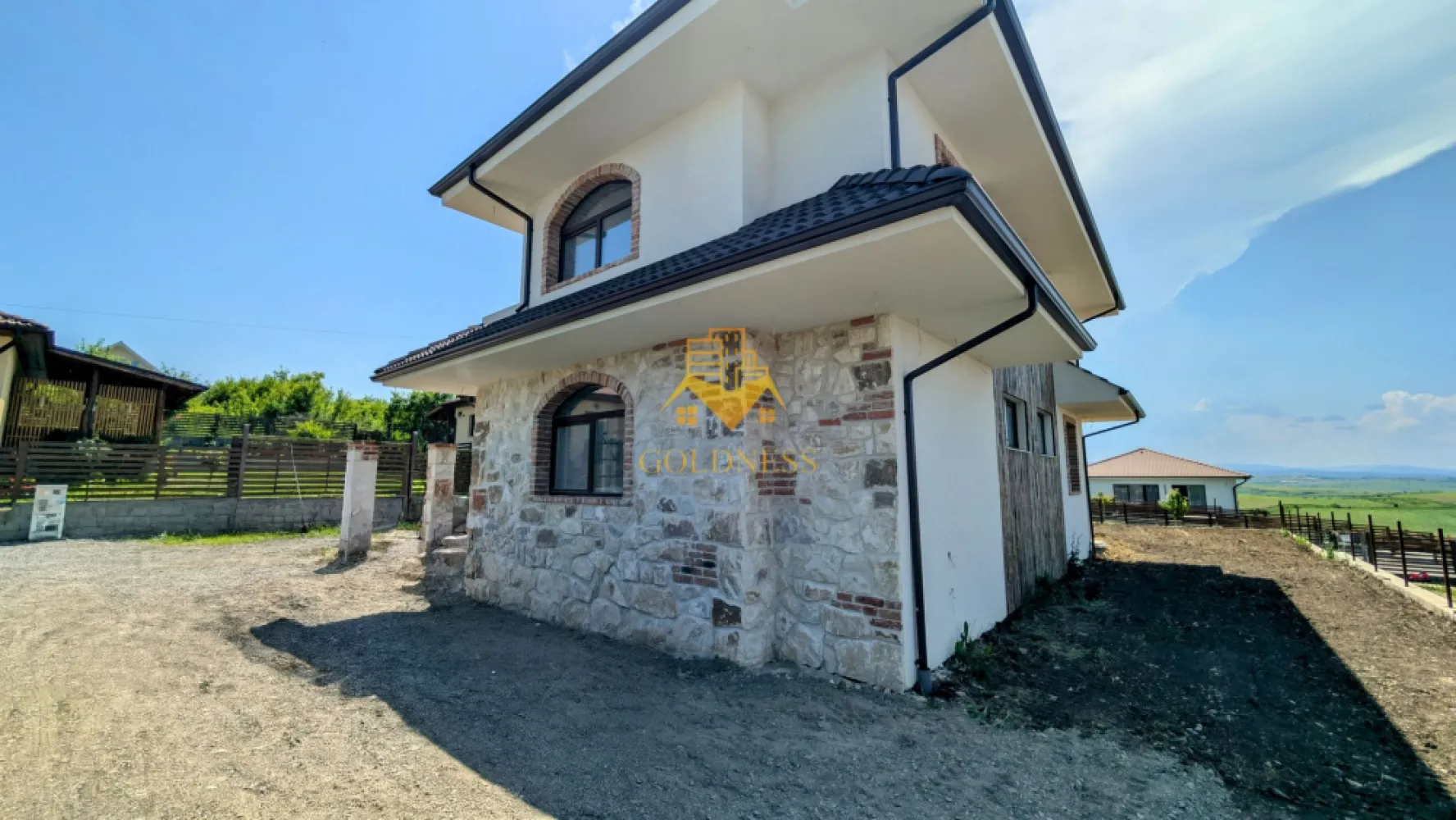 Comision 0%! Vila, 4 Camere, Dezmir, Constructie Noua, 450 mp, 4 Bai