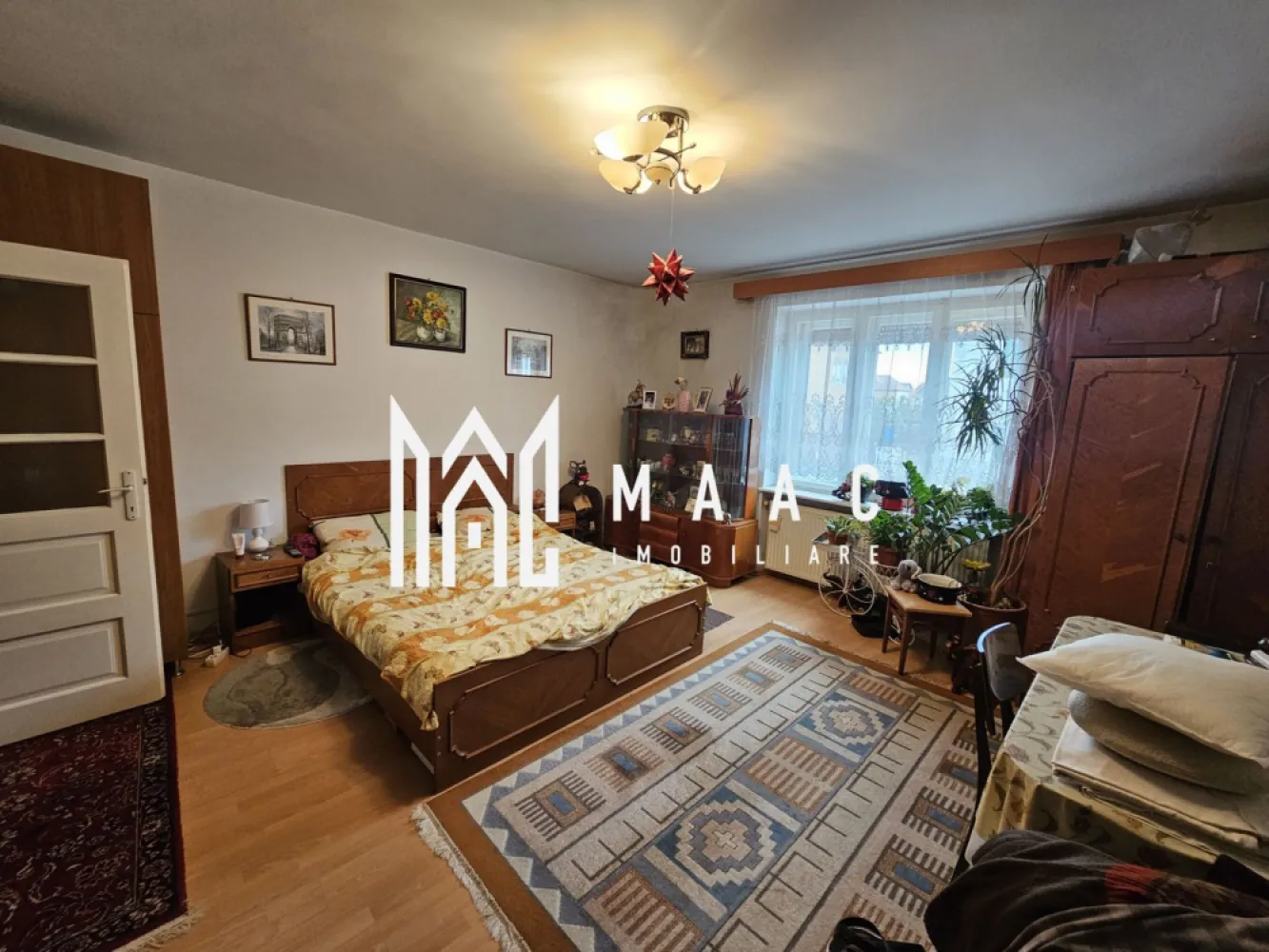 Casa 7 camere | Teren 1000 mp | 270 mp utili | Sub Arini