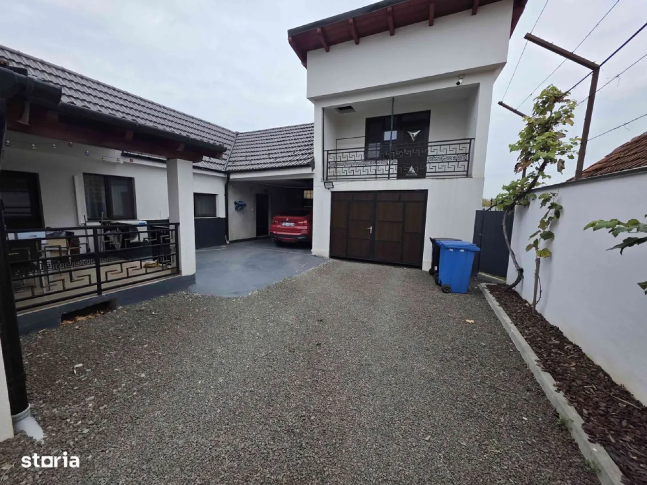 BRASADAS vinde casa in BOTIZ. - Agentia Imobiliara BRASADAS vinde casa in comuna Botiz la 2 km de oras, cu scoala , magazin alimentar , farmacie la 2 min , cu 3 locuri de parcare in fata casei , 2 garaje , terasa privata , gradina 5 arii ,full dotata si utilata , incalzire cu microcentrala , 3 dormitoare , 2 bai, living maree, bucatarie maree, aer conditionat,semineu, beci , sisteme video , alarma cu senzori de miscare ,garaj cu etaj, anexe etc.
www.brasadas.com.