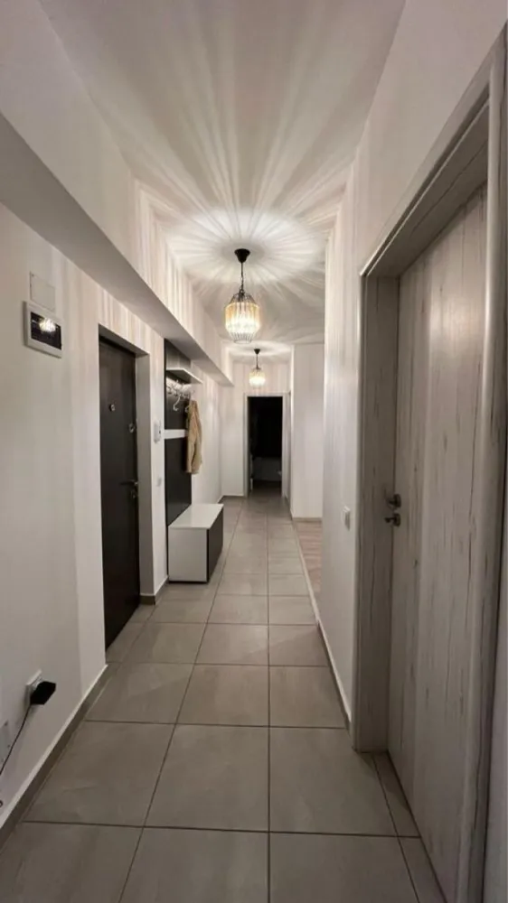 Apartament de inchiriat Nazuintei! - Inchiriez apartament in regim hotelier cu 3 camere + parcare, apartamentul este complet utilat.
-2 dormitoare
-living
-1bai
-1 balcoan
-bucatarie cu toate electrocasnicele
-incalzire prin centrala

Langa bloc dispuneti de magazine,mini market, farmacie,profi,mega image,jisk si leroy merlin.

Acest apartament se inchiriza cu parcarea subterana.

Apartamentul este nou.
Pentru mai multe detalii la telefon .