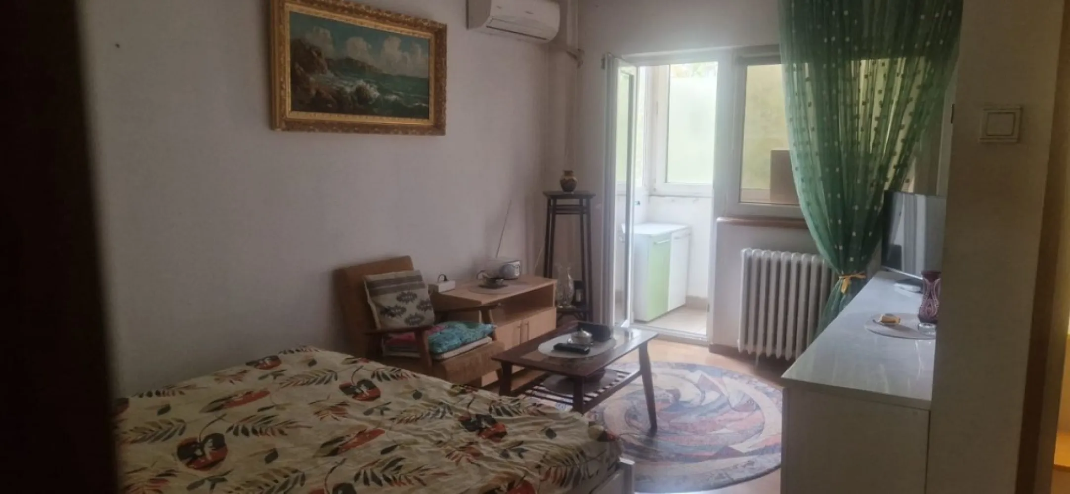 Tineretului - Inchiriez garsoniera et 4 vis a vis de Palatul Copiilor Tineretului, bl mixt. Sub pretul zonei. Necesita mica renovare de aceea si pretul mic. Persoana fizica.