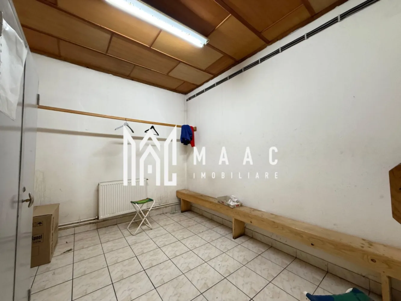 Hala 500MP + Teren 1300MP | Utilitati | Lacul lui Binder