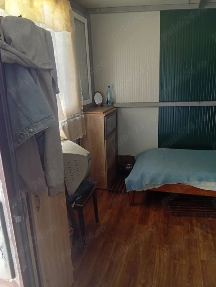 BRASADAS vinde căsuțe din panouri sandwich - Agentia Imobiliara BRASADAS vinde căsuță panouri cu dimensiunile 3*4mp pătrați.mobila interior .fara instalație electrică.pret 15.000 Ron.
www.brasadas.com.