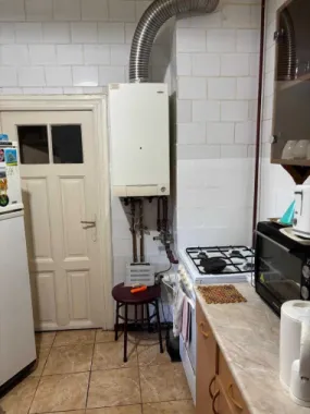 Vand apartament cu 3 camere in Calea Plevnei, zona SPA Orhideea