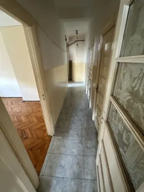 Proprietar vand apartament decomandat Unirii 5 camere