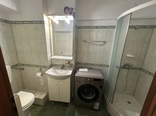 Vand aparatament 3 camere decomandat bdul Unirii, fantani