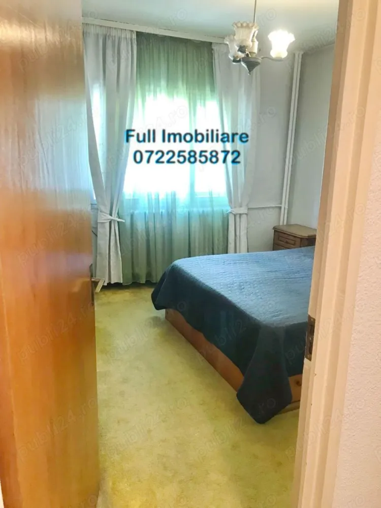 Timpuri Noi-Facultati - Vand 2 camere 54 MP, semidecomandat, 2 10, bloc 1985, 2 balcoane, 3 aparate AC, se vinde mobilat si utilat clasic, liber. Ideal pentru familie sau investitie pentru inchiriere. Apartamentul poate fi transformat in 3 camere prin unirea bucatsriei cu balconul si holul care sunt foarte generoase si poate fi transformat in apartament decomandat.
In apropiere se gasesc Metrou Timpuri-Noi, cca.7 min, Parcul Tineretului, Piata Norilor, Facultstile Titulescu si Maiorescu, la cca. 20 min de mers pe jos de Centrul Vechi .
pret 125.000 EURO
