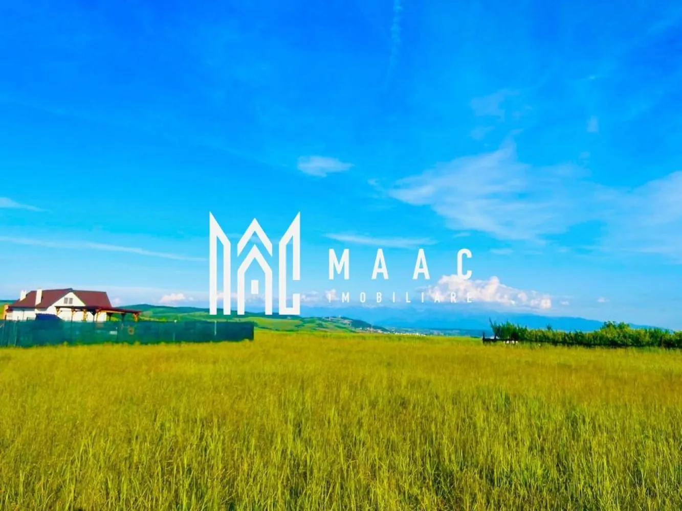 Teren 521MP | INTRAVILAN | Sibiu - MAAC Imobiliare vă propune spre vânzare un teren cu potențial rezidențial ridicat, situat în perimetrul recent urbanizat al municipiului Sibiu, ca urmare a extinderii intravilanului conform reglementărilor administrative din 2025. Proprietatea beneficiază de o localizare strategică, într-o zonă aflată în plină dezvoltare, cu perspectivă excelentă de creștere a valorii și acces facil către oraș.

Terenul este ideal pentru construcția unei locuințe individuale, fiind încadrat într-o zonă urbanistică stabilă, destinată dezvoltărilor rezidențiale de mică înălțime.

Suprafață și compunere:
-Teren principal: 521 mp, neîmprejmuit, introdus în intravilan
-Cota parte drum de acces: 1/4 din 260 mp (65 mp), inclus în intravilan
-Suprafață totală deținută: 586 mp

Situație juridică și urbanistică:
-Proprietate clară, fără litigii
-Zonă funcțională: L2 – destinată locuințelor individuale
-Subzonă: L2e – regim redus de înălțime (P, P+1, P+M)

Reglementări în curs de implementare:
-Plan de sistematizare stradală și amenajare drum de acces
-Proiectare și racordare la utilități publice:
-Apă potabilă
-Canalizare menajeră
-Rețea electrică
-Posibilitate de racordare la internet/fibră optică

Avantaje:
-Introducere recentă în intravilan, cu impact direct asupra valorii
-Teren plan, potrivit pentru construcție
-Cadru urbanistic reglementat pentru locuințe individuale
-Potențial ridicat de dezvoltare într-o zonă în expansiune
-Accesibilitate îmbunătățită prin viitoare infrastructură rutieră

Proprietatea este potrivită pentru dezvoltarea unei case de vacanță sau a unei locuințe permanente, într-un cadru urban în formare, cu multiple oportunități de investiție.

Pentru mai multe detalii și programarea unei vizionări la teren, precizați telefonic că ați văzut anunțul cu CP2586872