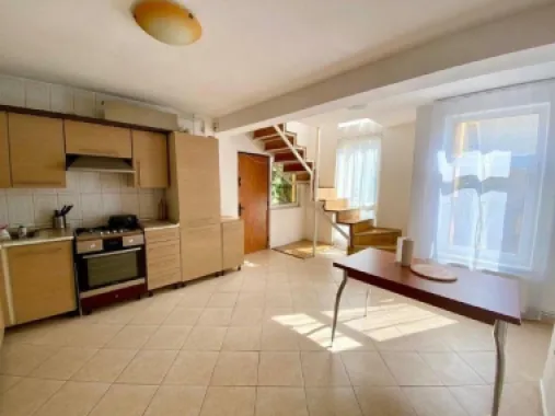 Vila luminoasa Crangasi/ Giulesti, 245 MP construiti, utilitati, 340000 EUR