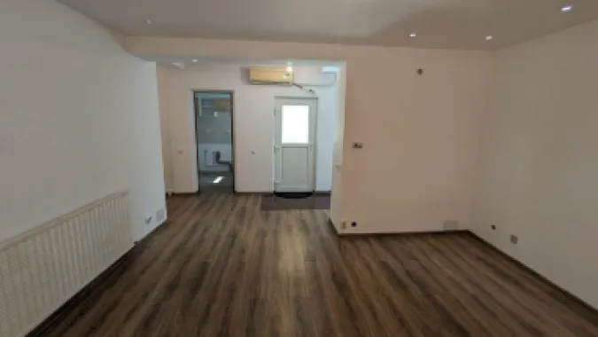 Casa de Vanzare Crangasi | 3 Camere | 5 min de mers Metrou Crangasi