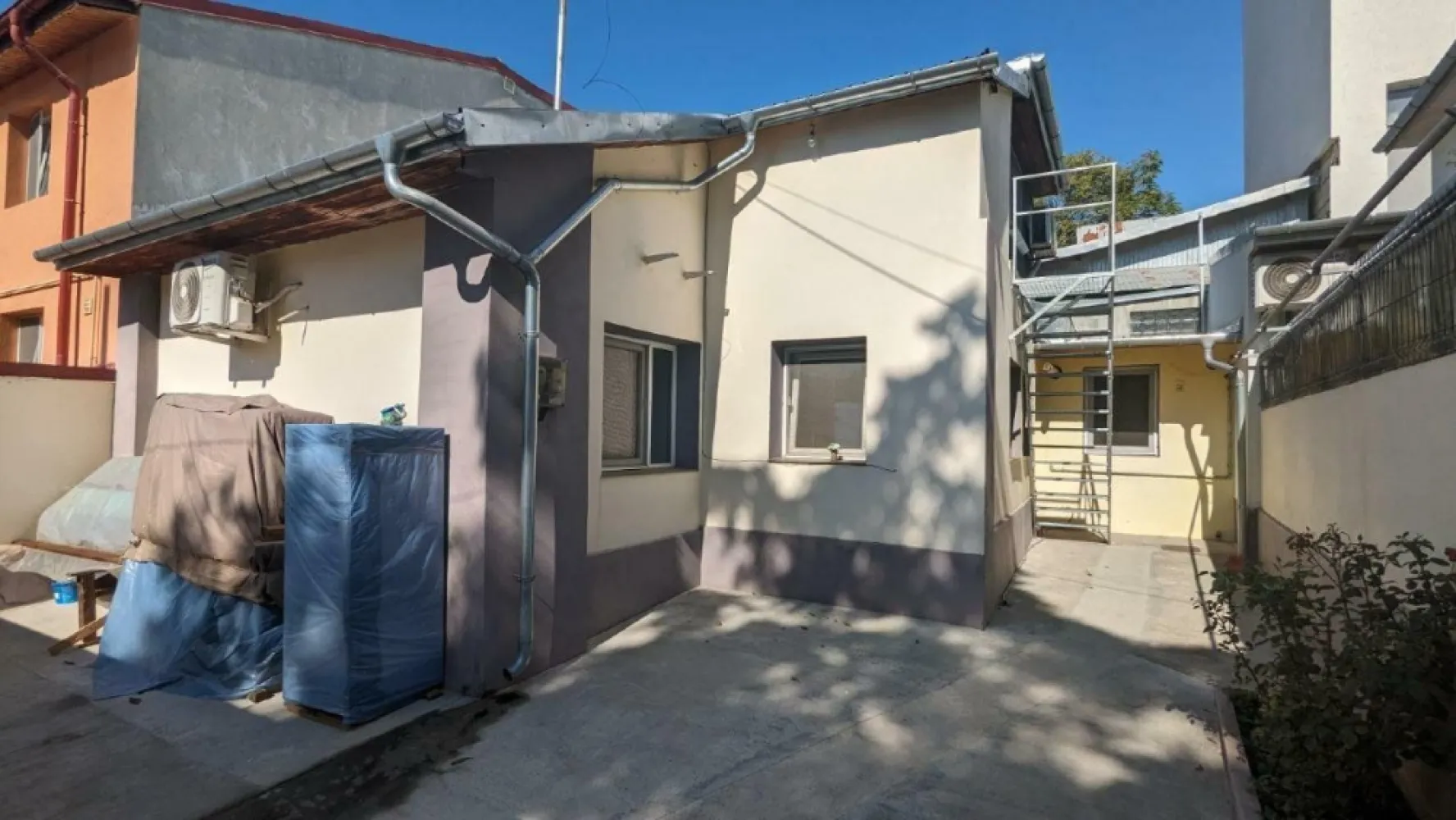 Casa de Vanzare Crangasi | 3 Camere | 5 min de mers Metrou Crangasi