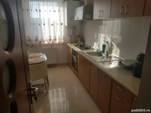 Proprietar vind apartament 4 camere sector 2 București