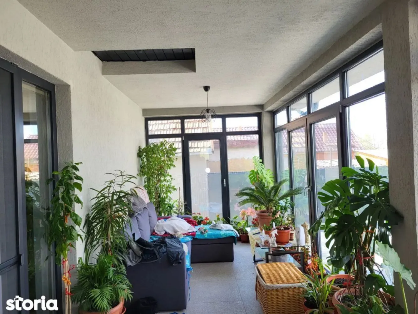 Ag. EUROPA vinde casa noua în stil mediteranean cu teren de 11 ari. - Agentia Europa vinde casa construita recent cu trei camere și teren aferent de 1100mp.